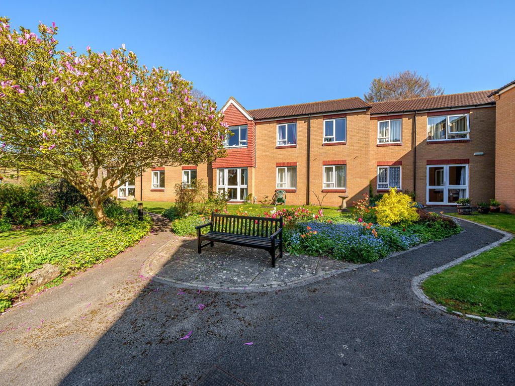 2 bed flat for sale in School Road, Wrington, Bristol, North Somerset BS40, £89,995