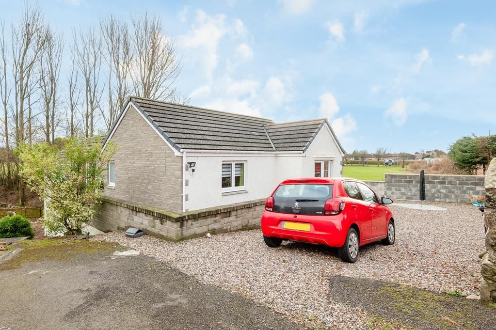 2 bed detached bungalow for sale in Cupar Road, Kennoway, Leven KY8, £220,000