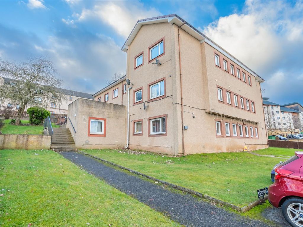 1 bed flat for sale in Crieff Road, Perth PH1, £70,000