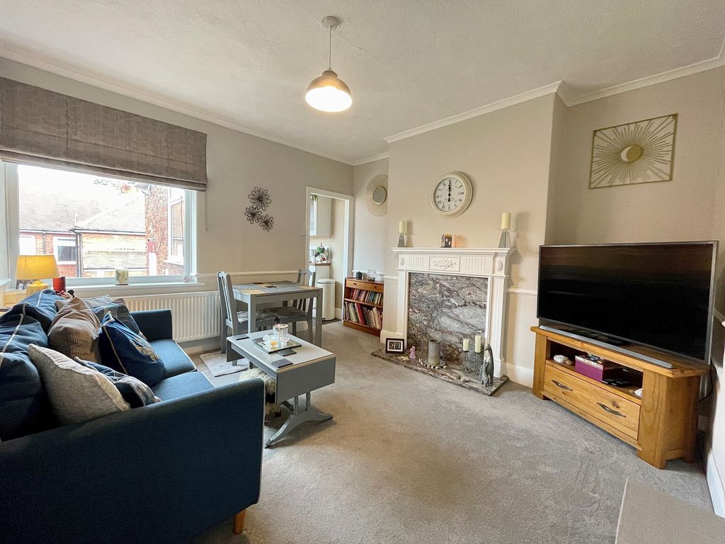 2 bed flat for sale in Bavington Drive, Fenham, Newcastle Upon Tyne NE5, £95,000