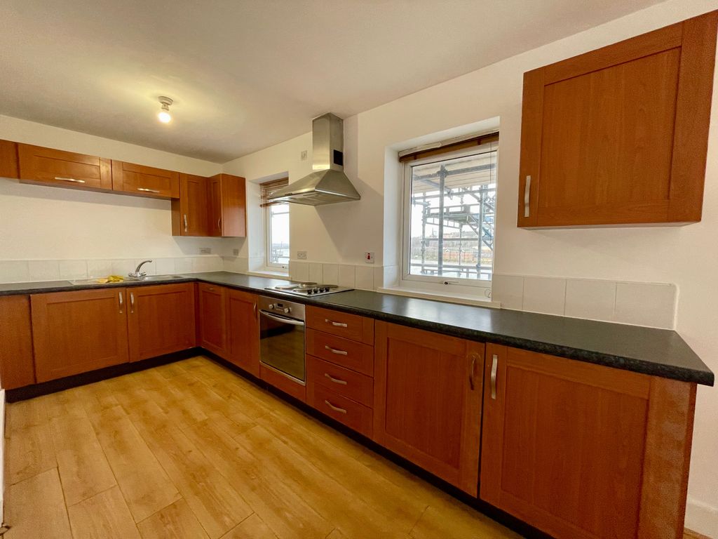 2 bed flat for sale in The Grainger, Gateshead NE8, £155,000