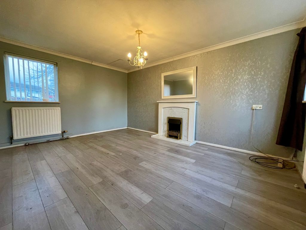 2 bed flat for sale in Chessar Avenue, Blakelaw, Newcastle Upon Tyne NE5, £88,000