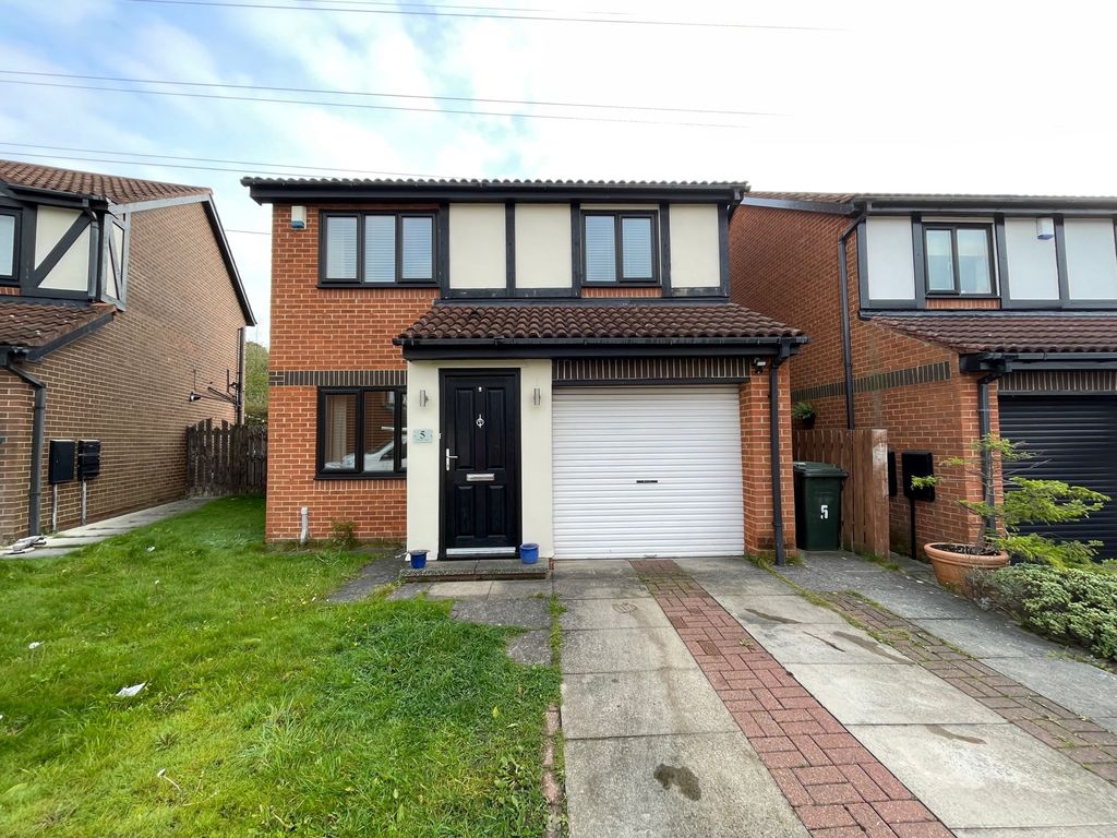 3 bed detached house for sale in Marcross Close, Walbottle, Newcastle Upon Tyne NE15, £230,000