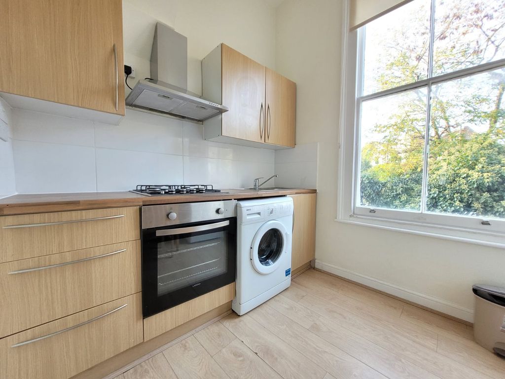 1 bed flat to rent in Isledon Rd, London N7, £1,475 pcm