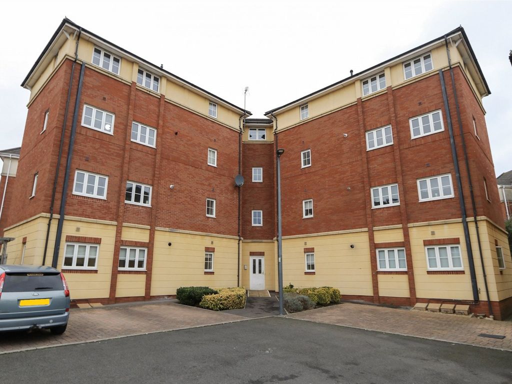 2 bed flat for sale in Shepherds Walk, Bradley Stoke, Bristol, South Gloucestershire BS32, £215,000