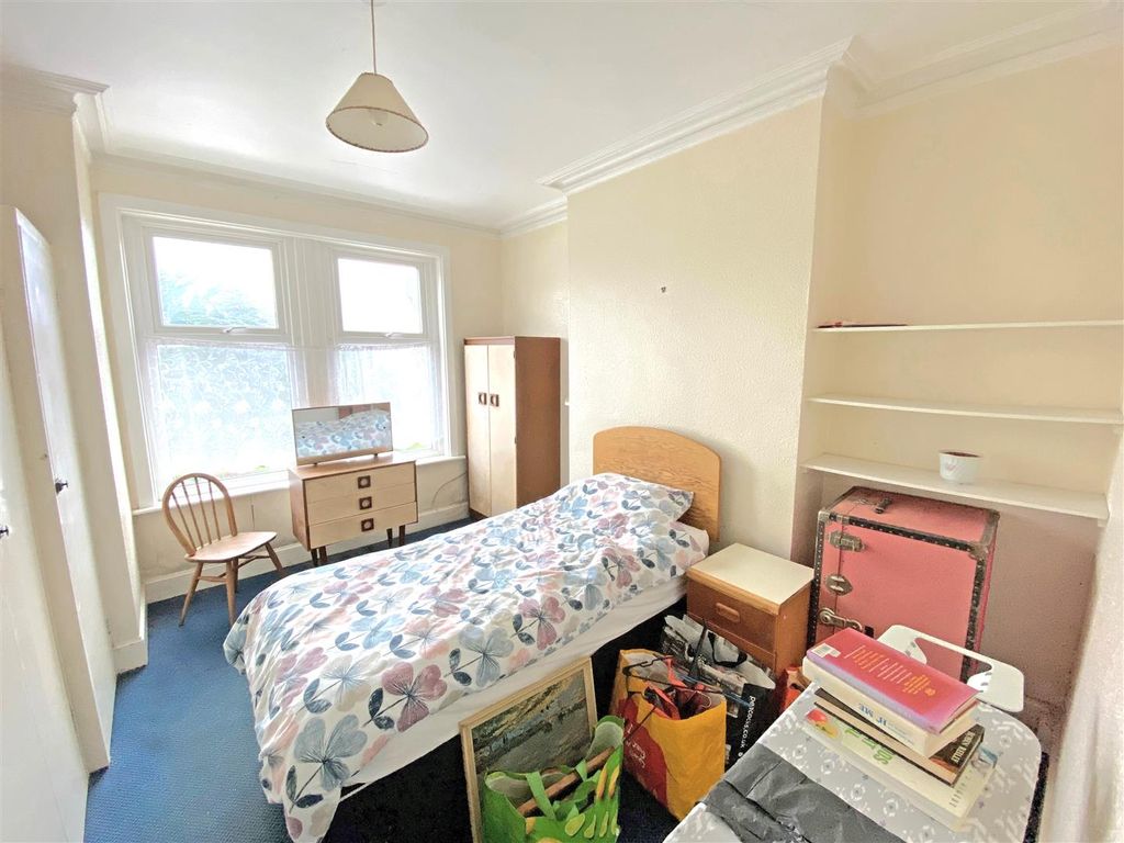 1 bed flat for sale in Stanmer Park Road, Brighton BN1, £150,000