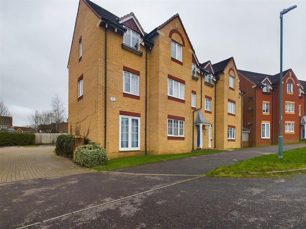 2 bed flat for sale in Pinkers Mead, Emersons Green, Bristol BS16, £200,000