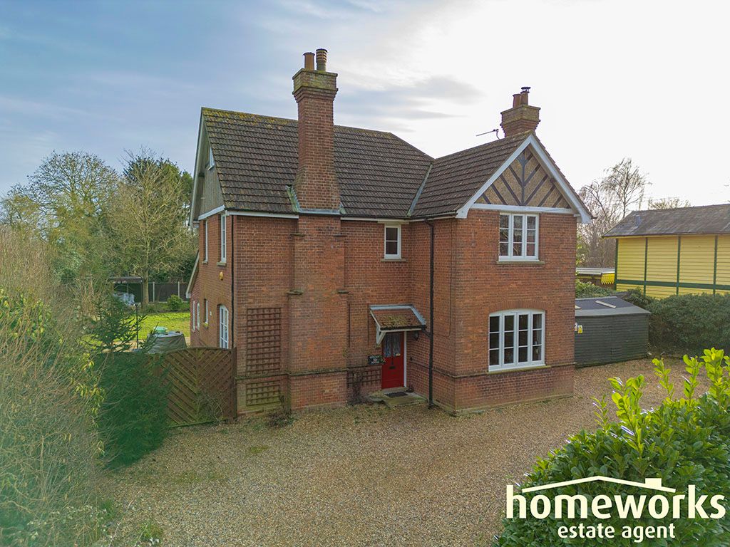 4 bed detached house for sale in Station Road, Dereham NR19, £600,000