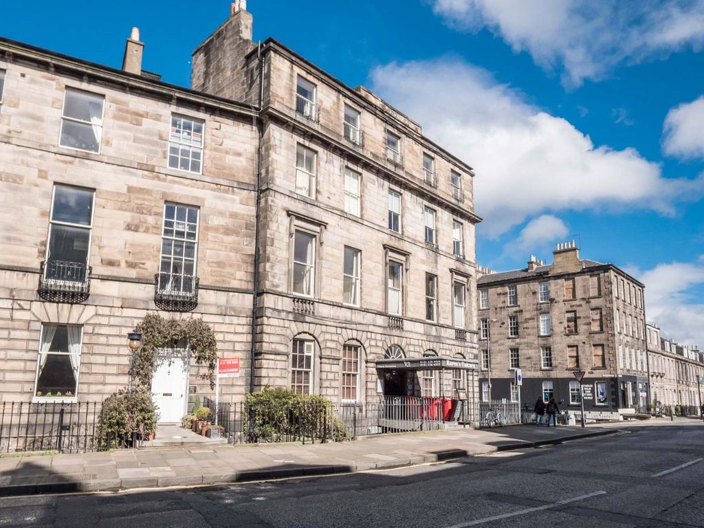 2 bed flat for sale in 8/1 Abercromby Place, New Town, Edinburgh EH3, £465,000