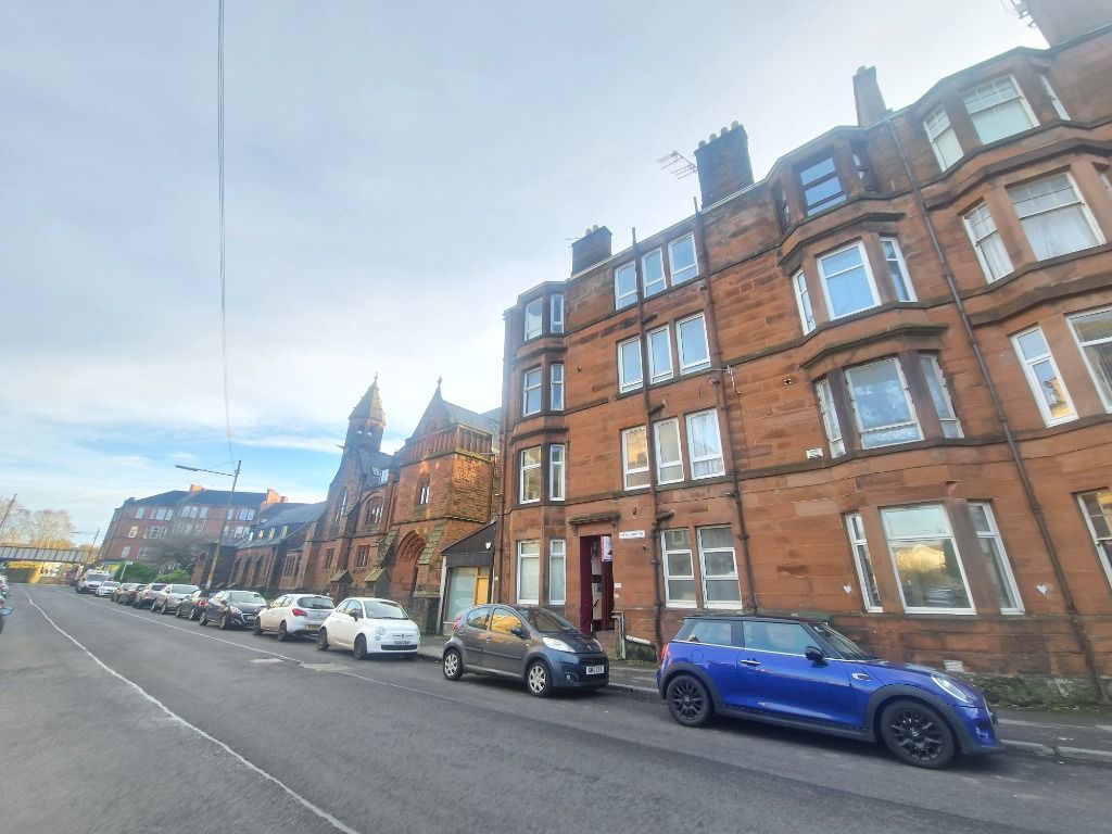 1 bed flat to rent in Newlands Road, Cathcart, Glasgow G44, £750 pcm