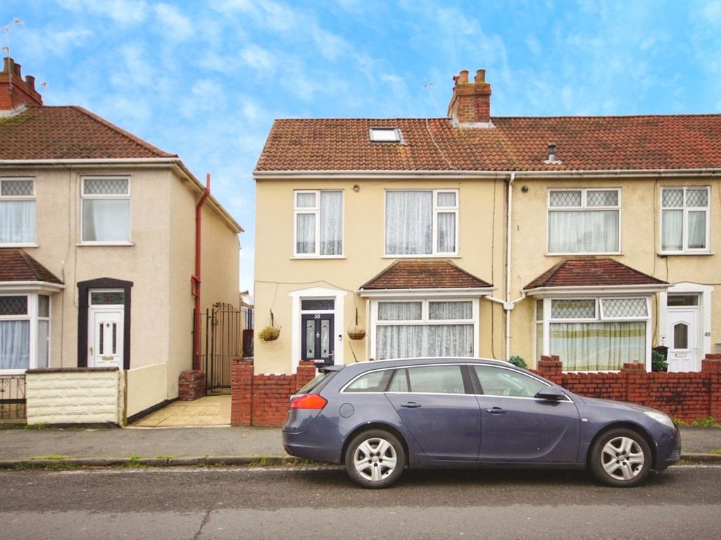 4 bed end terrace house for sale in New Queen Street, Bristol, Avon BS15, £350,000