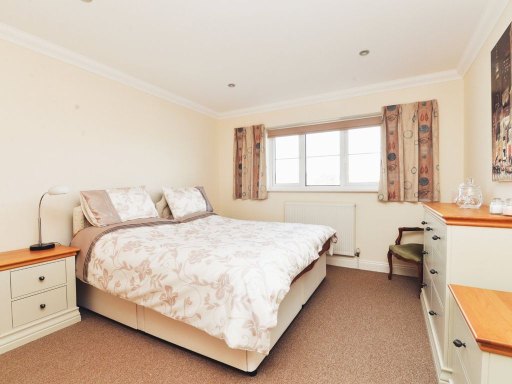 2 bed flat for sale in Brook House, 17 Barton Wood Road, Barton On Sea, Hants BH25, £320,000