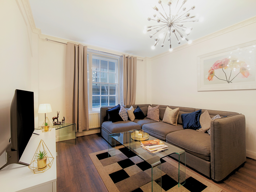 2 bed flat to rent in Great Cumberland Place, London W1H, £2,708 pcm