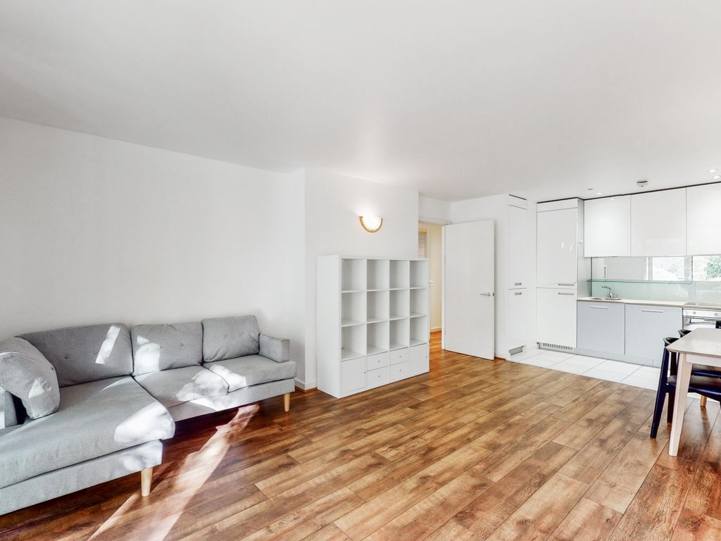 1 bed flat to rent in New River Avenue, Hornsey N8, £1,600 pcm