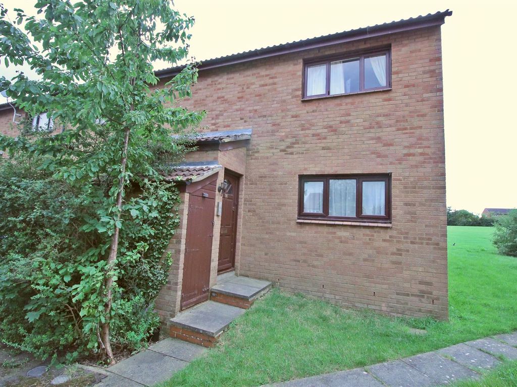 1 bed maisonette to rent in Downland, Two Mile Ash, Milton Keynes MK8, £825 pcm