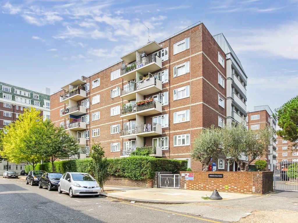 2 bed flat for sale in Wiltshire Close, London SW3, £625,000