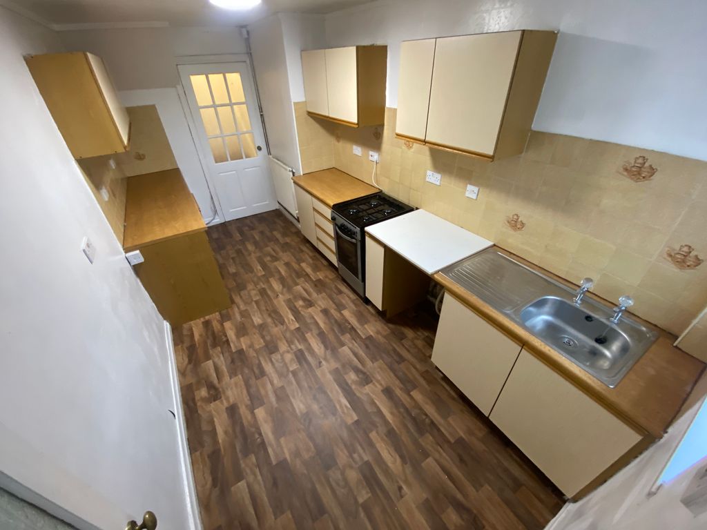 2 bed flat to rent in Hawthorn Road, Kingstanding, Birmingham B44, £820 pcm