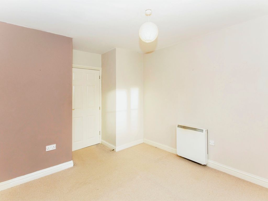 2 bed flat for sale in Priory Walk, Great Cambourne, Cambridge CB23, £131,250