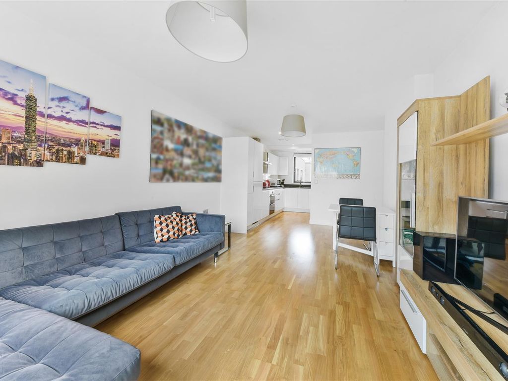2 bed flat for sale in Bugle House, Larkwood Avenue, Greenwich SE10, £475,000