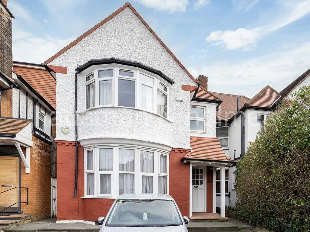 1 bed flat for sale in Golders Green Crescent, London NW11, £325,000