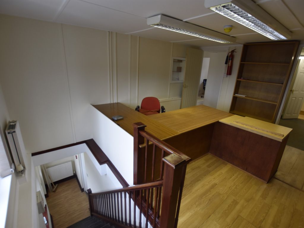 Office to let in Lower Wick, Dursley, Gloucestershire GL11, £13,000 pa