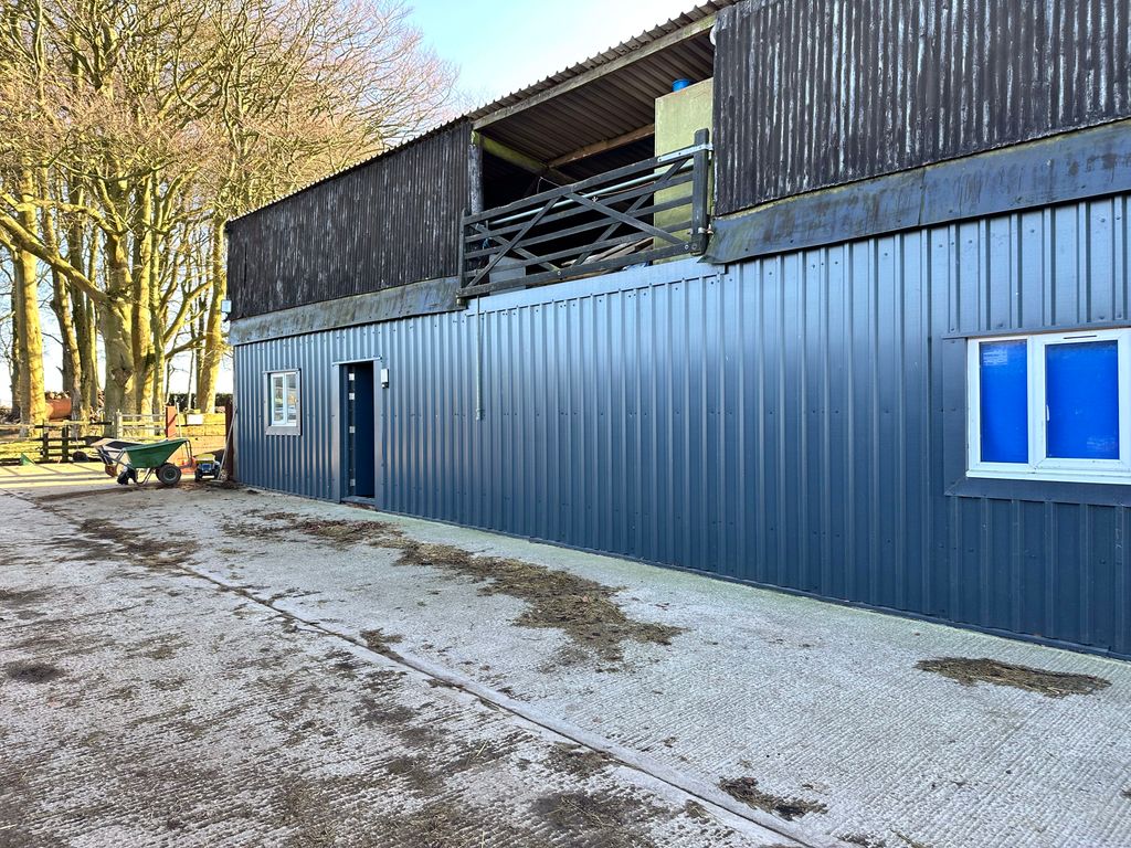 Light industrial to let in Freezing Hill, Wick, Bristol, South Gloucestershire BS30, £3,000 pa