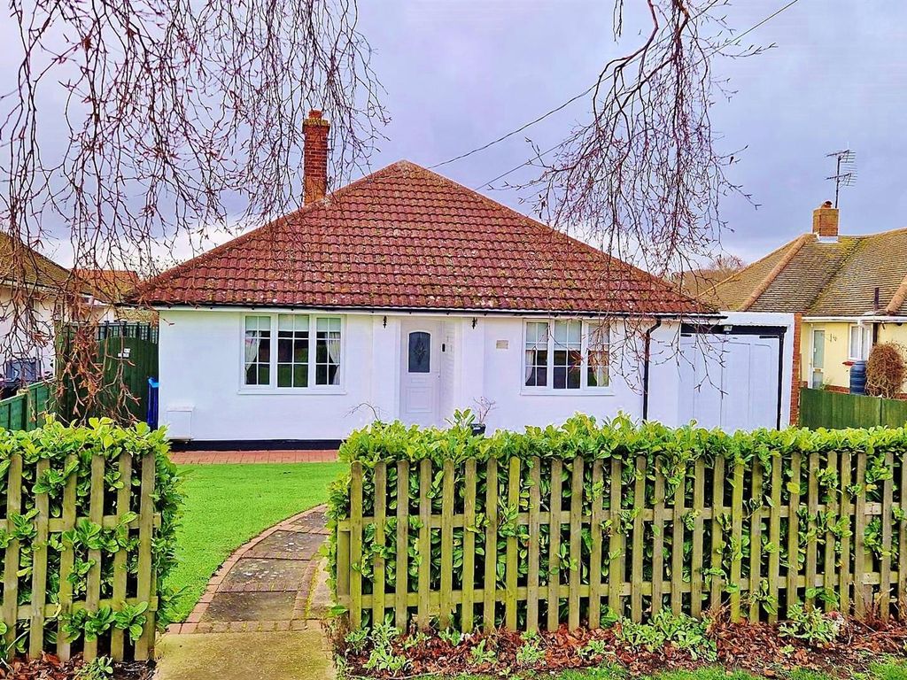 2 bed detached bungalow for sale in Elm Tree Avenue, Frinton-On-Sea CO13, £390,000