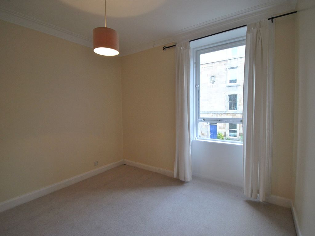 1 bed flat to rent in Downfield Place, Edinburgh EH11, £875 pcm