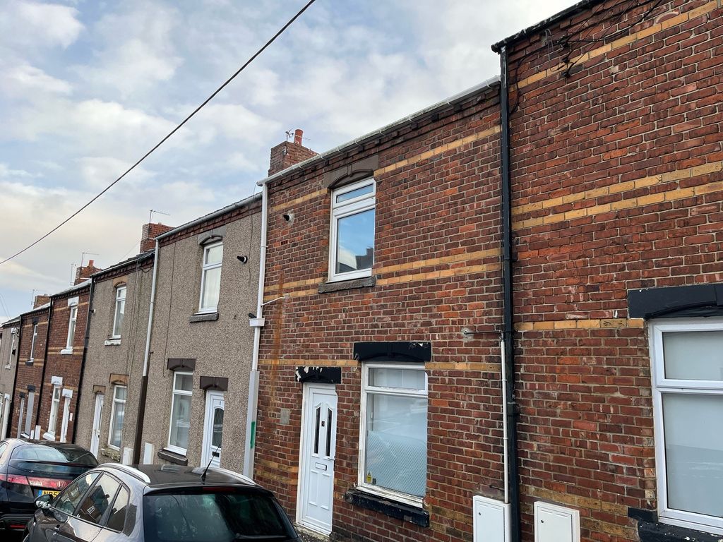 2 bed terraced house to rent in Warren Street, Sunderland SR8, £500 pcm