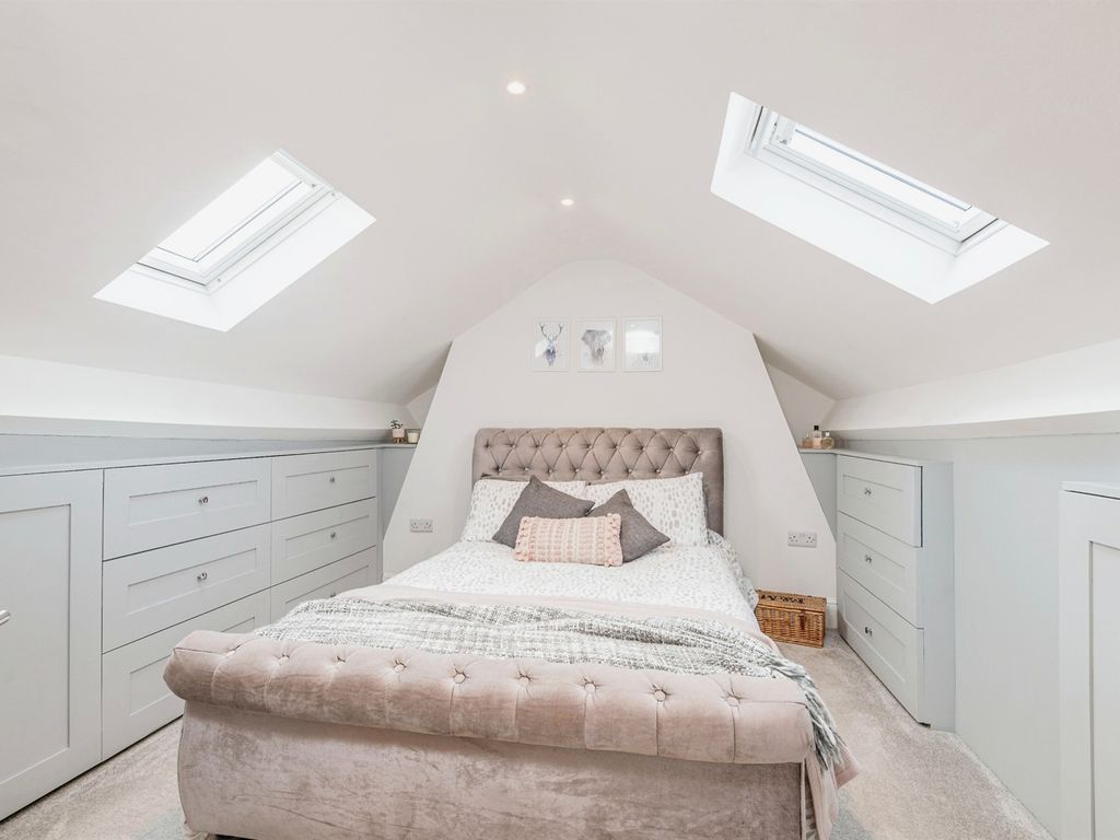 3 bed terraced house for sale in Chapel Hill, Clayton West, Huddersfield HD8, £220,000