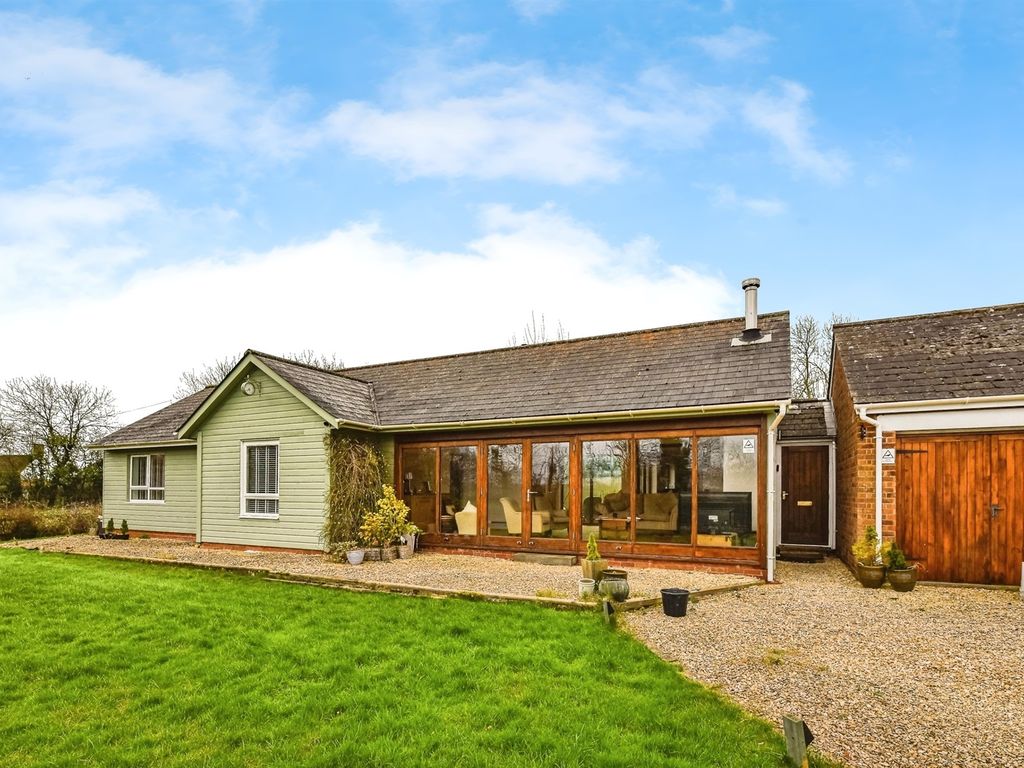 4 bed detached bungalow for sale in Cleverton, Chippenham SN15, £650,000