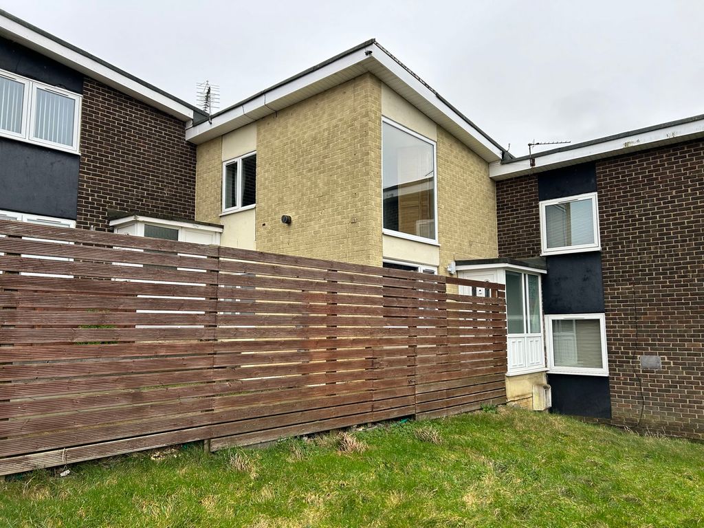 2 bed terraced house for sale in Greystoke Gardens, Gateshead NE9, £145,000