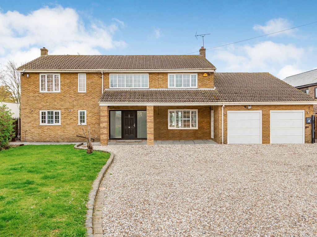 4 bed detached house for sale in Orsett Road, Horndon-On-The-Hill SS17, £1,200,000