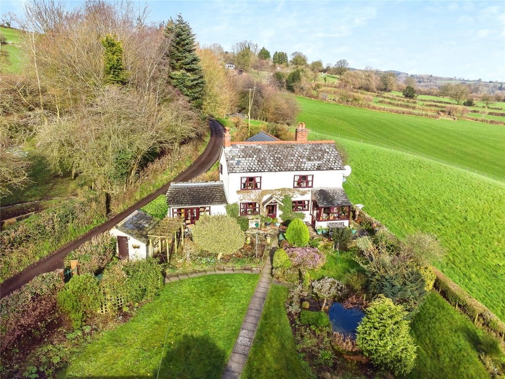 3 bed detached house for sale in Trefonen, Oswestry, Shropshire SY10, £535,000