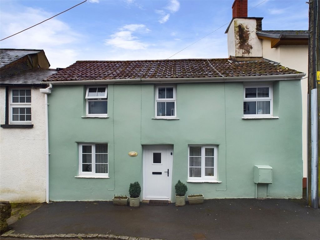 4 bed terraced house for sale in Victoria Street, Combe Martin, Ilfracombe EX34, £380,000