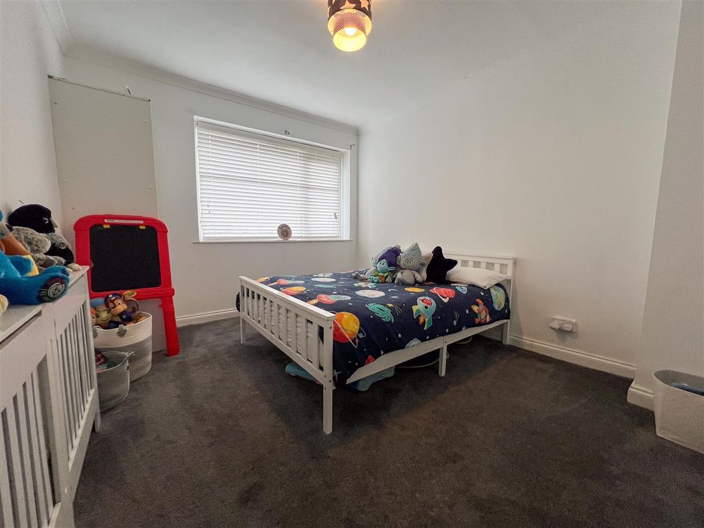 3 bed maisonette for sale in Clements Road, Yardley, Birmingham B25, £160,000