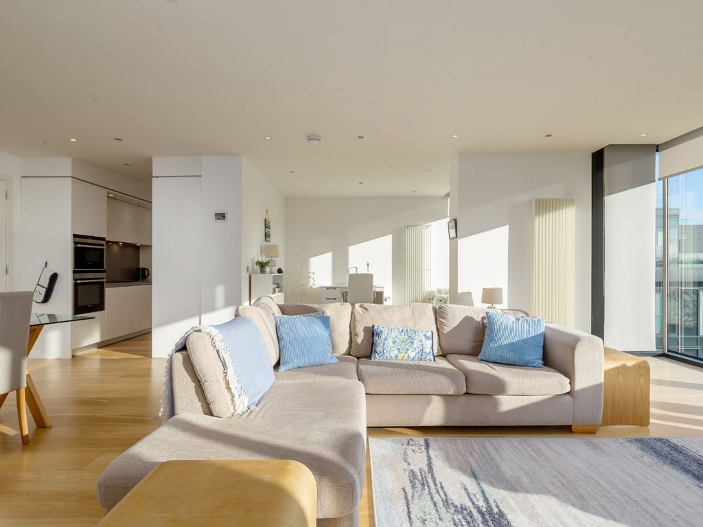 2 bed flat for sale in Flat 29, 8 Simpson Loan, Edinburgh, Midlothian EH3, £645,000
