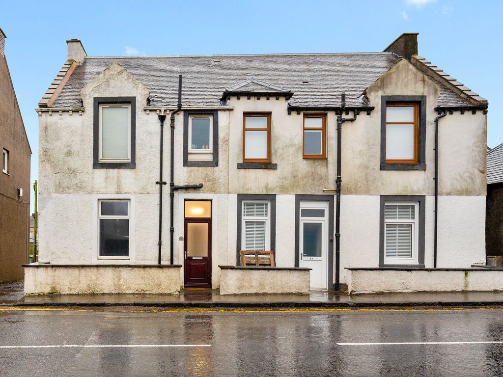 2 bed flat for sale in 11 Dunfermline Road, Crossgates KY4, £89,000