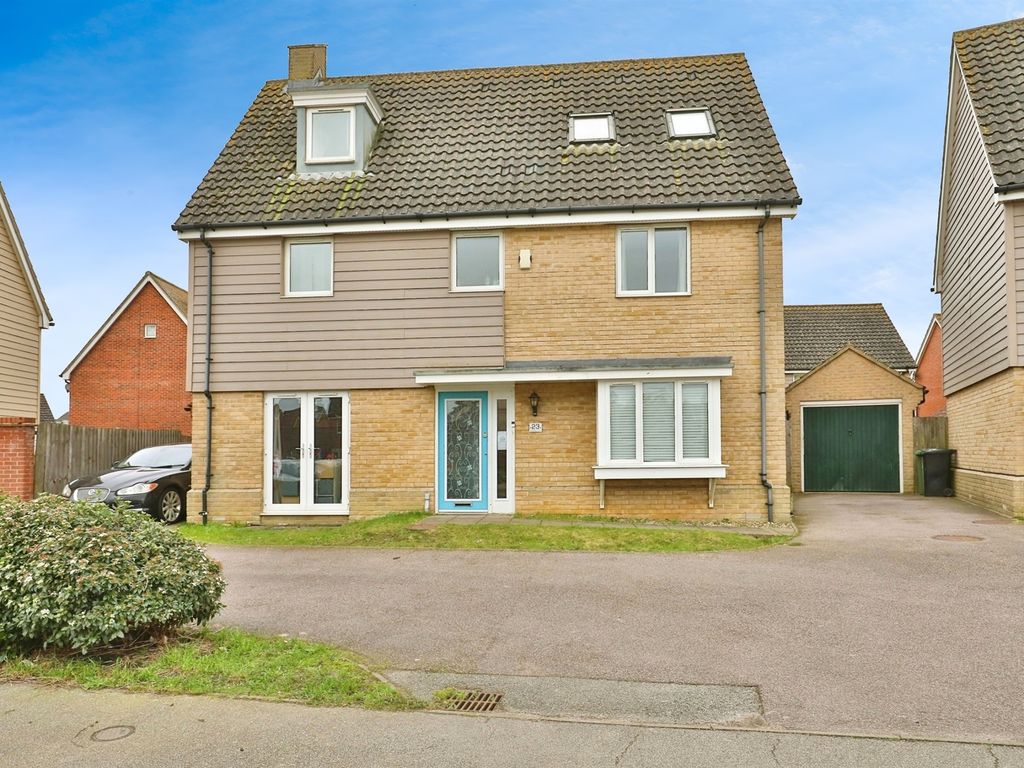 5 bed detached house for sale in Poethlyn Drive, Costessey, Norwich NR8, £360,000