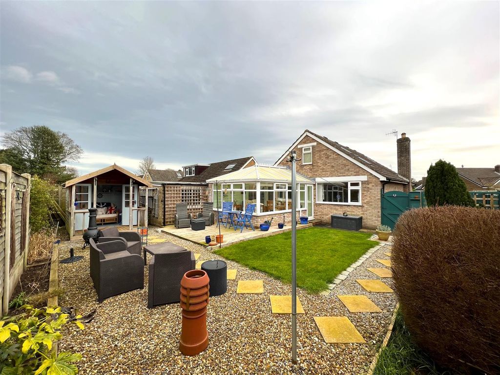 2 bed detached bungalow for sale in Hewley Drive, West Ayton, Scarborough YO13, £320,000
