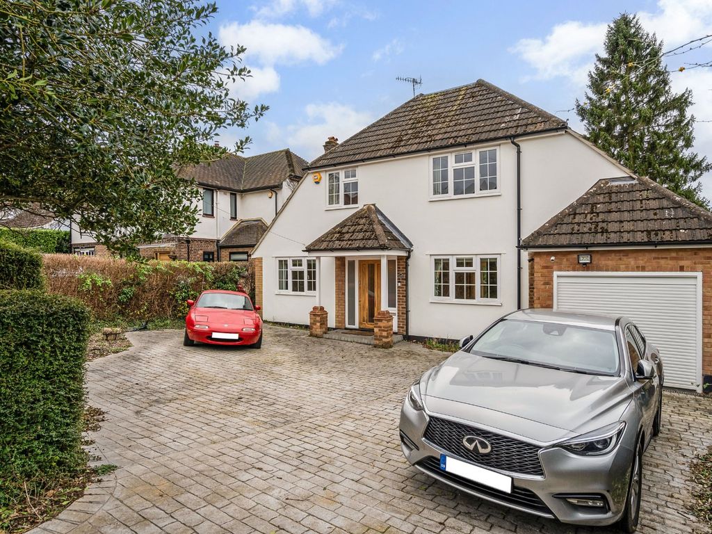 5 bed detached house for sale in Abbots Road, Abbots Langley, Hertfordshire WD5, £1,100,000