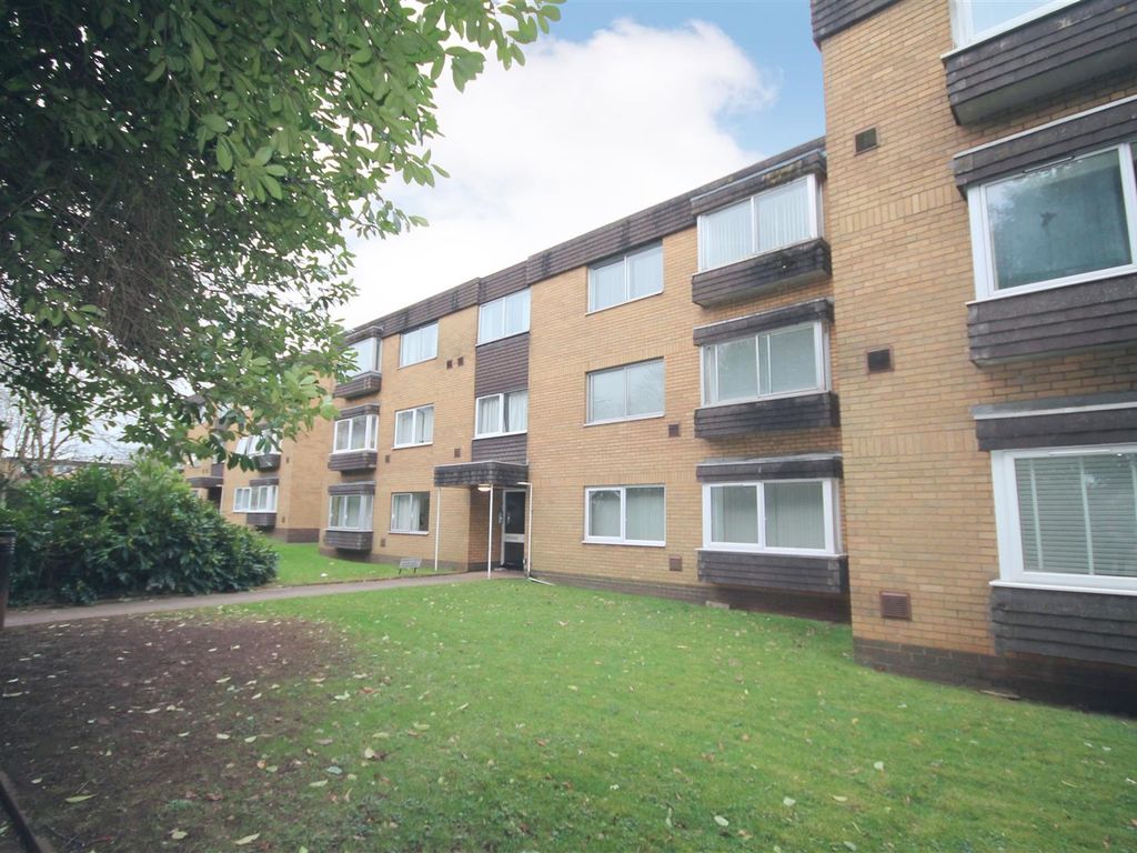 2 bed flat for sale in Dyrham, Harford Drive, Frenchay, Bristol BS16, £235,000