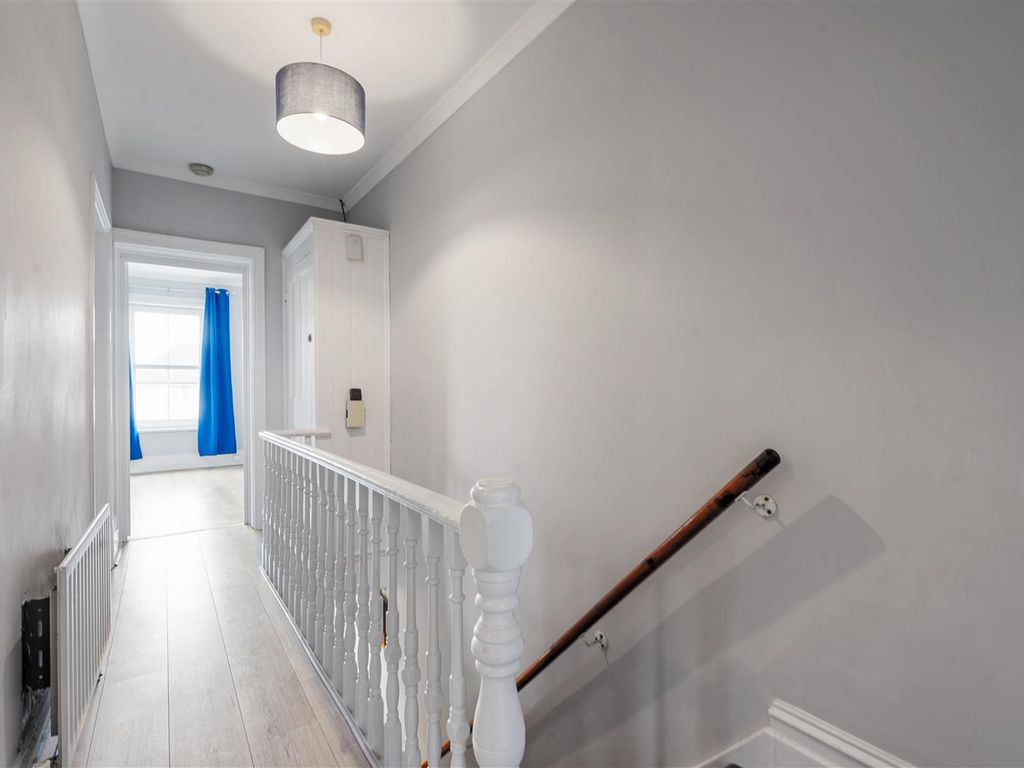 1 bed flat for sale in Kingston Road, Norbiton, Kingston Upon Thames KT1, £265,000