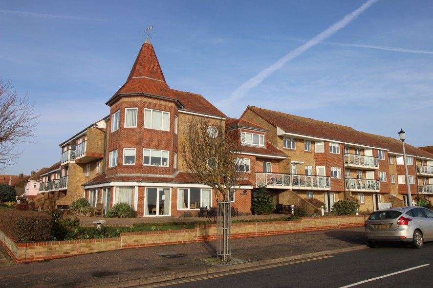 2 bed flat for sale in 108 Frinton Lodge, The Esplanade, Frinton-On-Sea, Essex CO13, £80,000