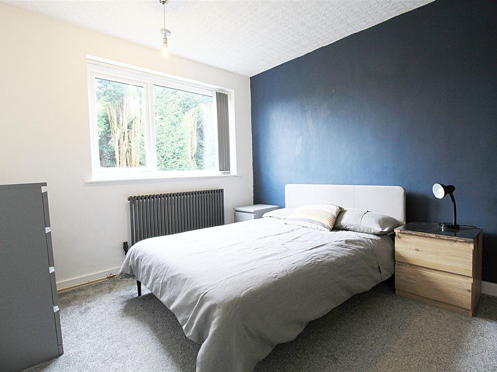 1 bed flat for sale in Kensington Grove, Denton, Manchester M34, £104,500