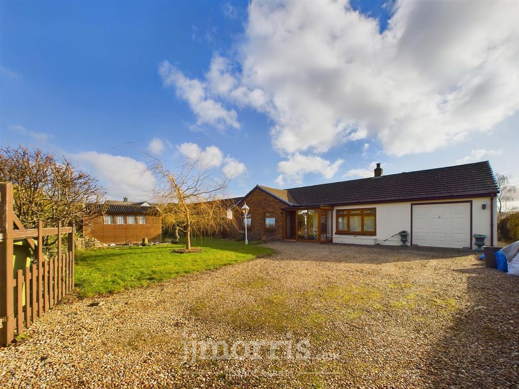 3 bed detached bungalow for sale in Lon Helyg, Llechryd, Cardigan SA43, £325,000