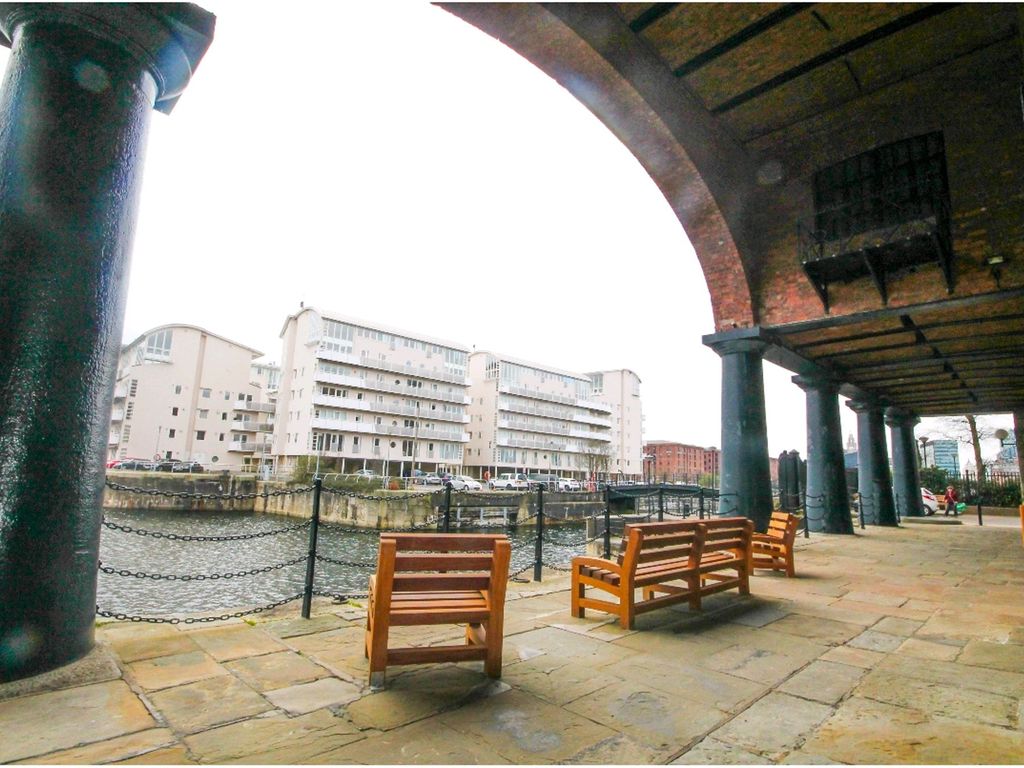 2 bed flat to rent in Wapping Quay, North Quay Wapping Quay L3, £1,200 pcm