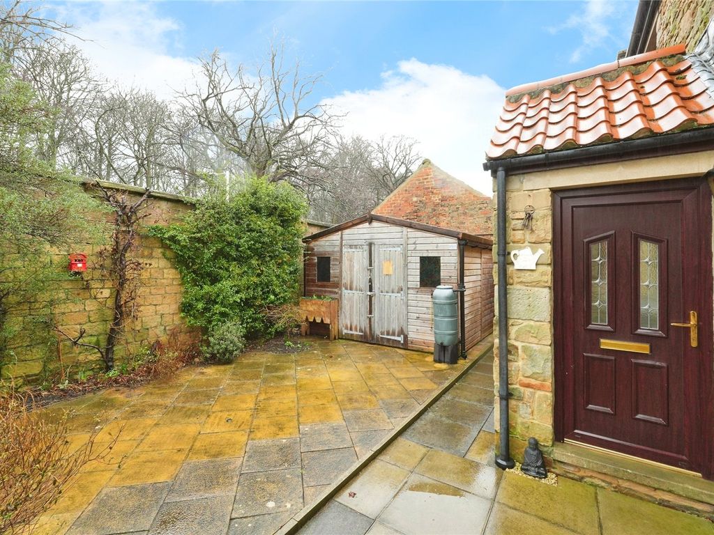 3 bed detached house for sale in Beckside Mews, Staindrop, Darlington, Durham DL2, £290,000