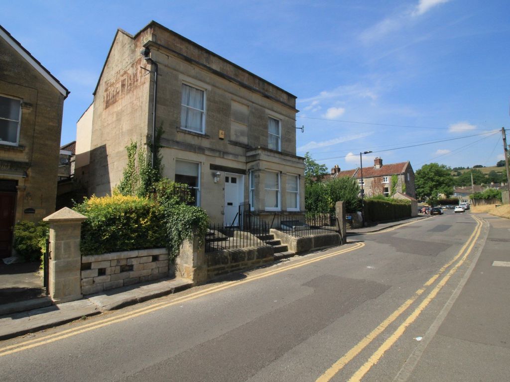 3 bed link detached house to rent in Trafalgar Road, Weston, Bath BA1, £2,250 pcm