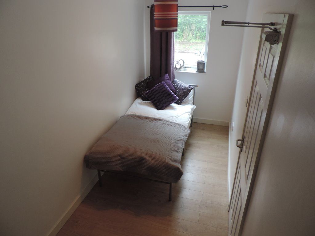Room to rent in Rm 1, 48 Marsham PE2, £480 pcm